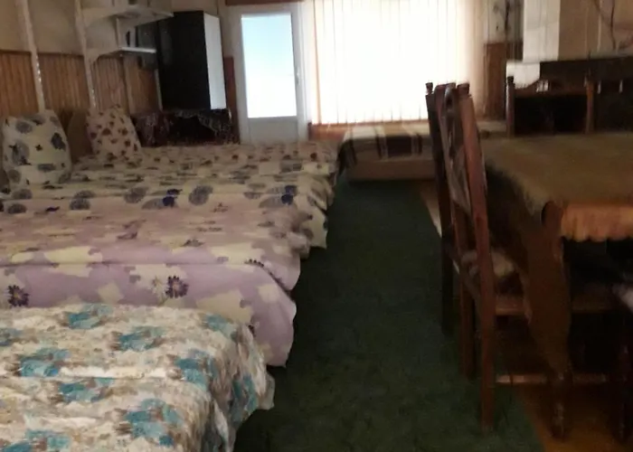 тушер *
